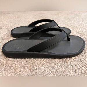 Olukai flip flops 10